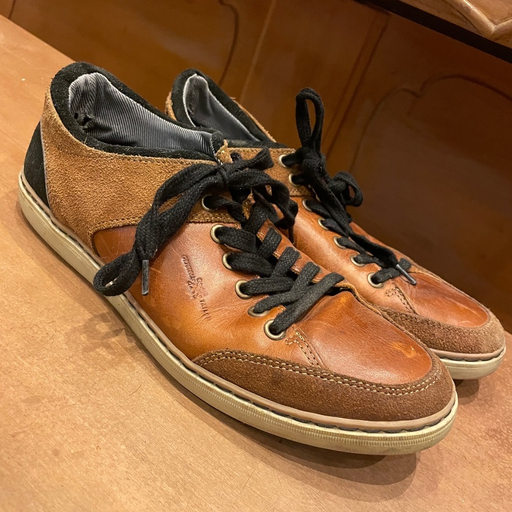 Portuguese Leather Sneakers (Men 9)